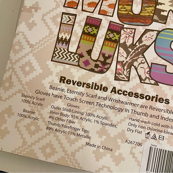 Muk Luks 6 Piece Cold Weather Accessory Set - Picture 6 of 7